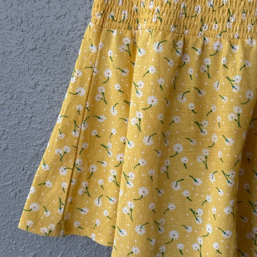 Love + Joy Yellow Ruffled Sleeve Daisy Summer Top Size S" NWOT Juniors Tank Top - Picture 2 of 11